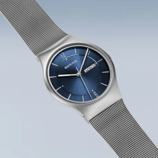 Bering Watch: Classic | brushed silver | 11938-003DD